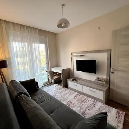 Sik, Merkezde Denize 3 Km Kueltuer Kafeler Cd. 2 Dk '12' דירה אנטליה