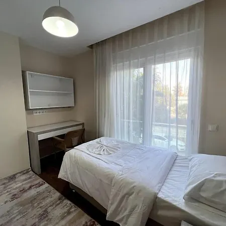 Sik, Merkezde Denize 3 Km Kueltuer Kafeler Cd. 2 Dk '12' דירה אנטליה